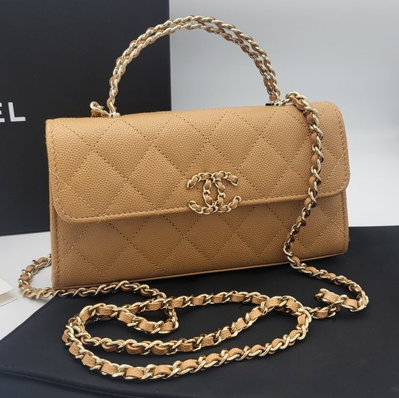 Brand new authentic Chanel 2023 kelly phone holder with chain and top handle - Picture 3 of 17